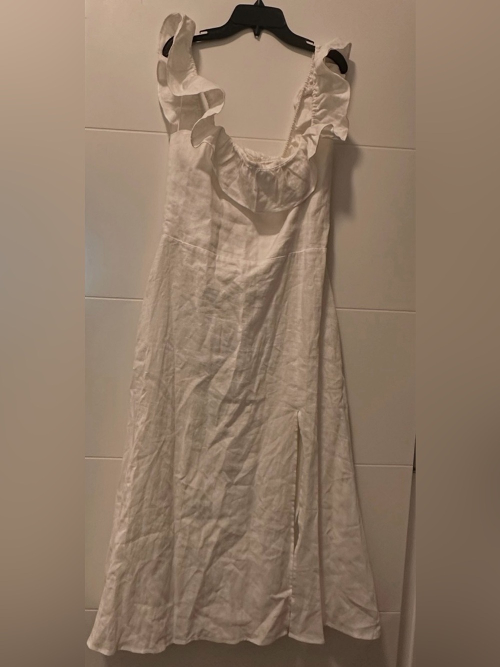 Reformation Amethyst Linen Dress. - Picture 3 of 9